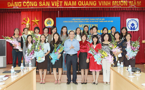 Kỷ niệm ngày thành lập Hội Liên hiệp phụ nữ Việt Nam 20/10 và tổng kết 20 năm phong trào thi đua “Giỏi việc nước – Đảm việc nhà” do TLĐ Lao động Việt Nam phát động.